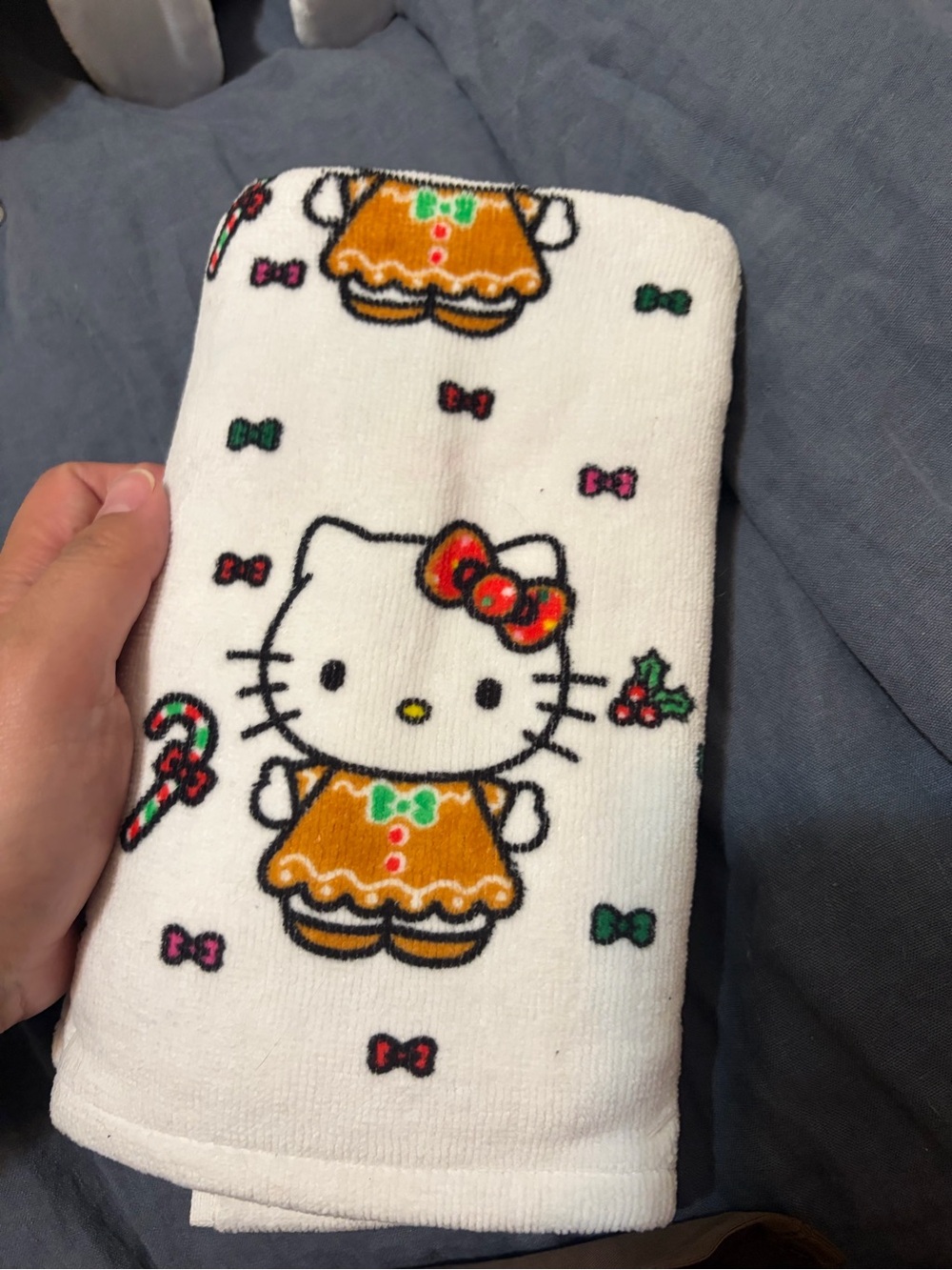 Hello Kitty hand towels